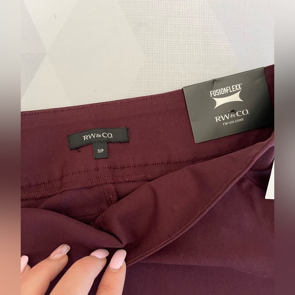 RW&CO. Women’s skirt - Picture 2 of 2